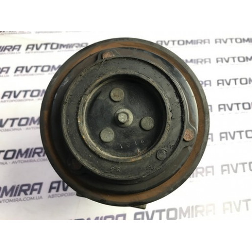 Компресор кондиціонера Opel Insignia 1.8 2008-2017 13314480